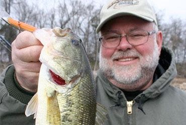 Cold-Water Fishing for Bass with Suspending Jerkbaits