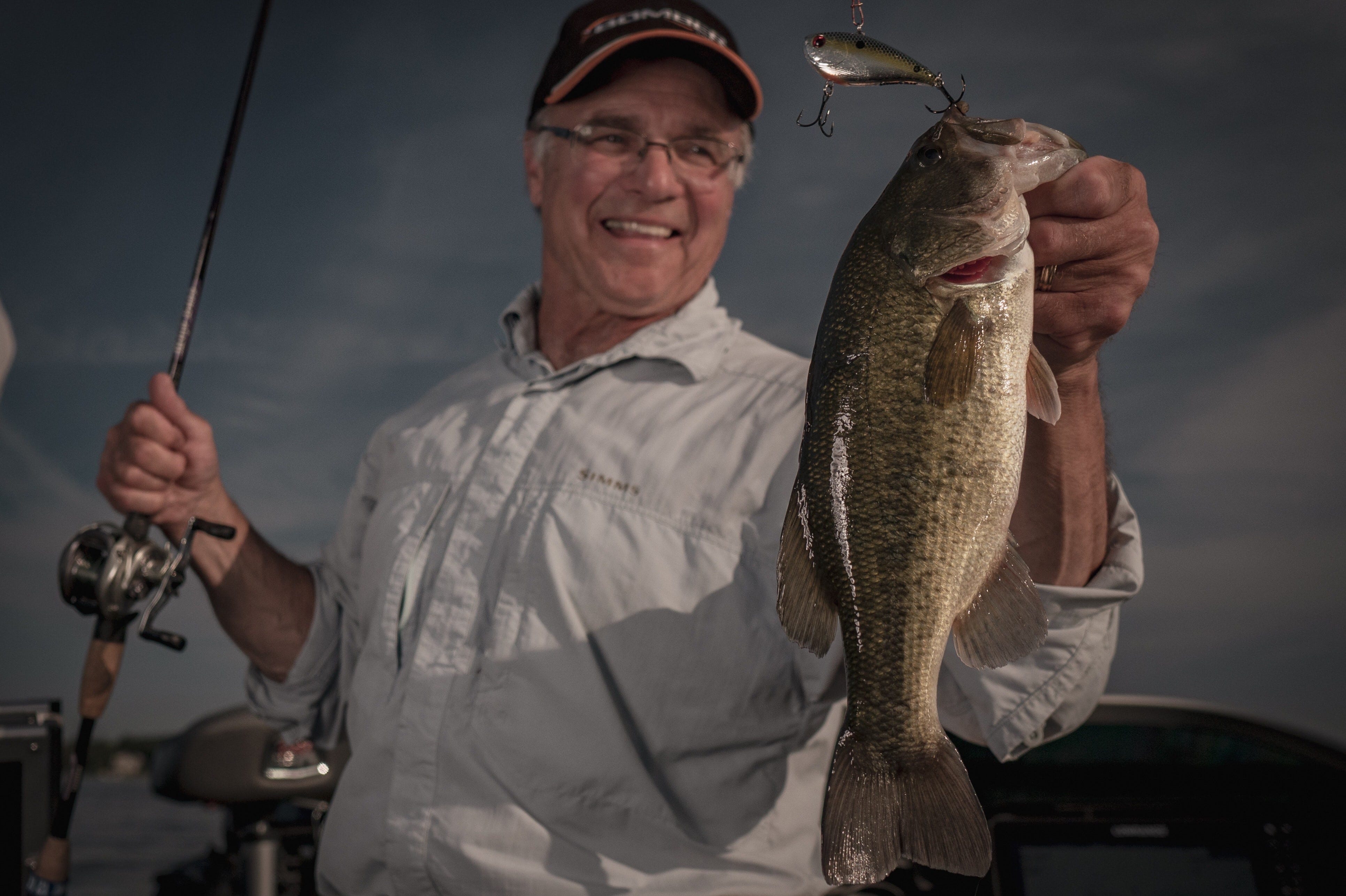 lipless crankbait largemouth