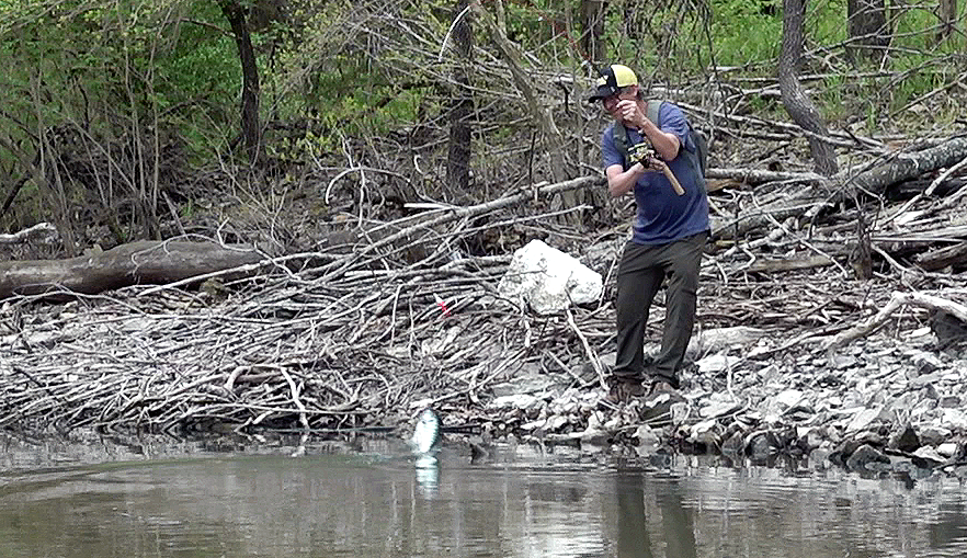 catching crappie from bank