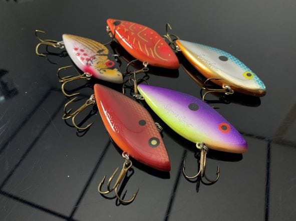 How to choose the best lipless crankbait