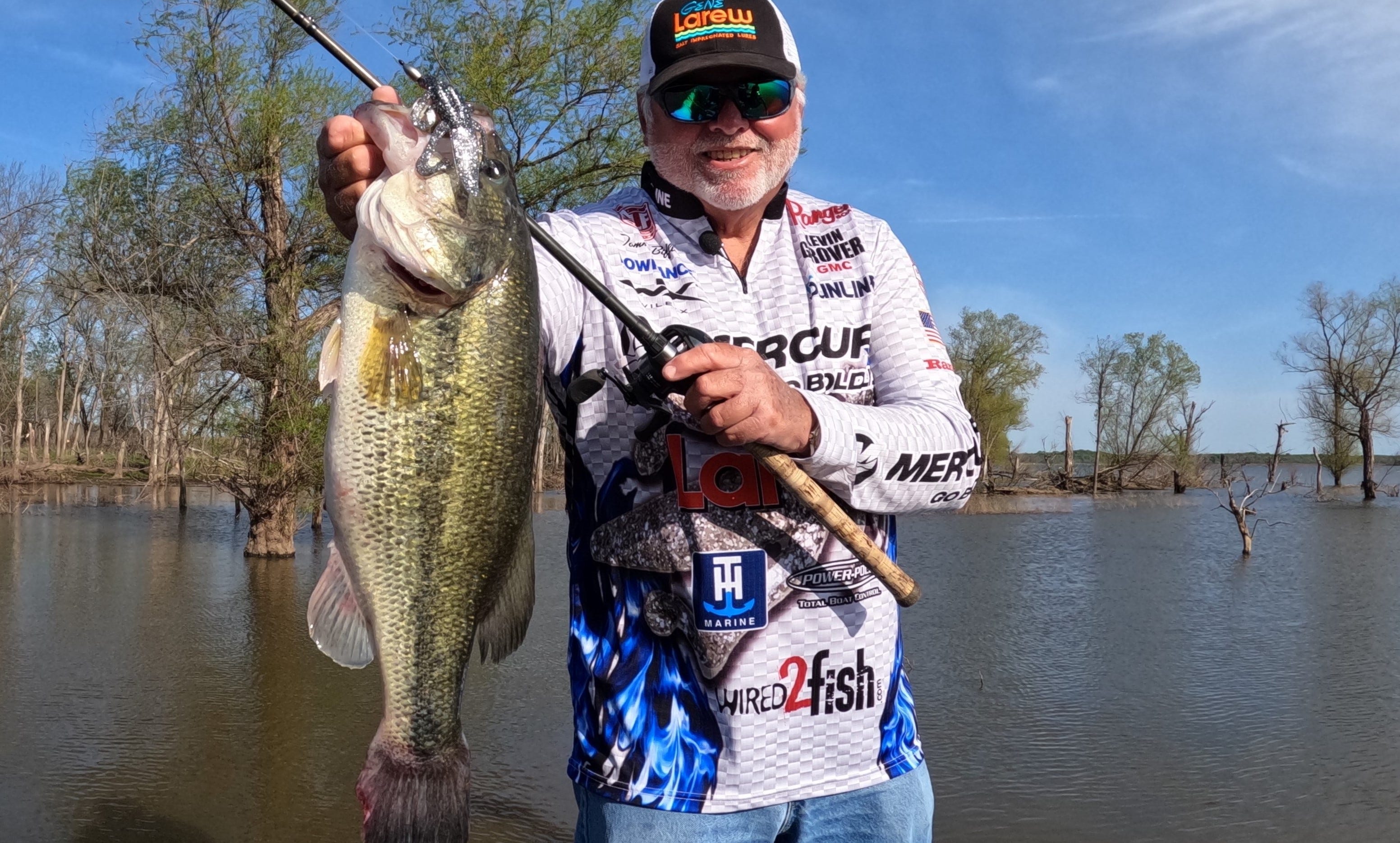 Tommy Biffle with largemouth bass