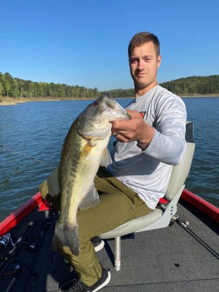 Cold-Water Fishing for Bass with Suspending Jerkbaits